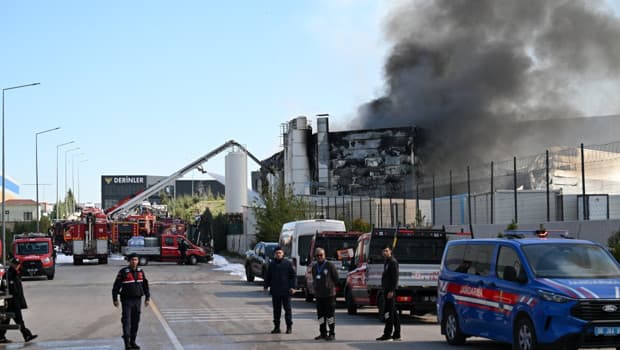 Ankara'da boya fabrikasında yangın! 1 işçi kayıp