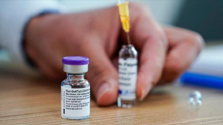 Pfizer Covid-19 aşı talebinin azalmasıyla üçüncü çeyrekte zarar etti