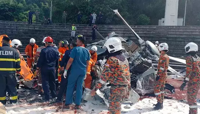 Malezya'da helikopter faciası! 10 kişi hayatını kaybetti