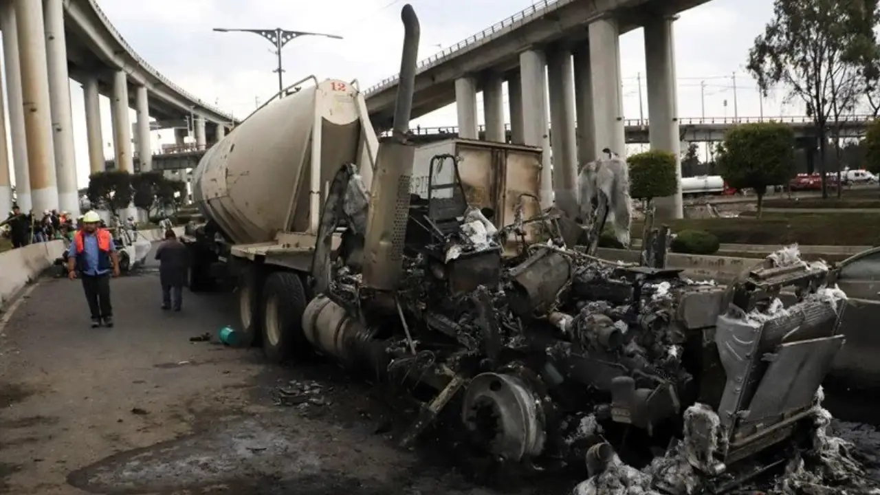 Meksika'da LGP tankeri patladı: Dört kişi öldü, 90 yaralı