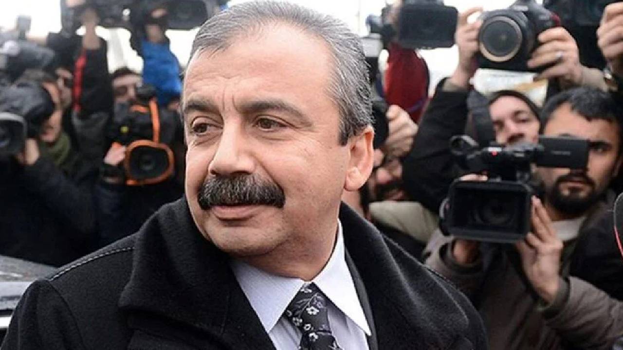 Sırrı Süreyya Önder hayatını kaybetti