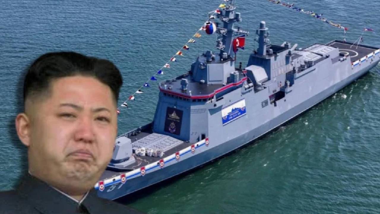 Kuzey Kore, yepyeni savaş gemisini liderinin gözü önünde batırdı