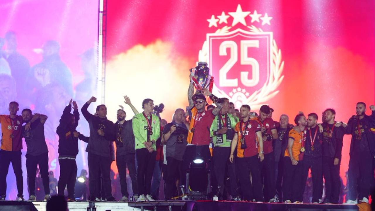 Galatasaray'ın kutlamalarda kazandığı para açıklandı