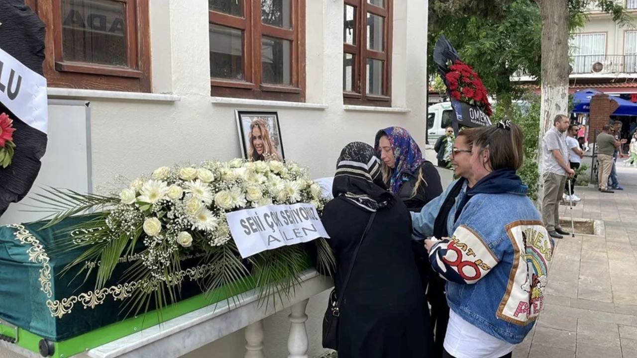 Şarkıcı Şimal son yolculuğuna uğurlandı