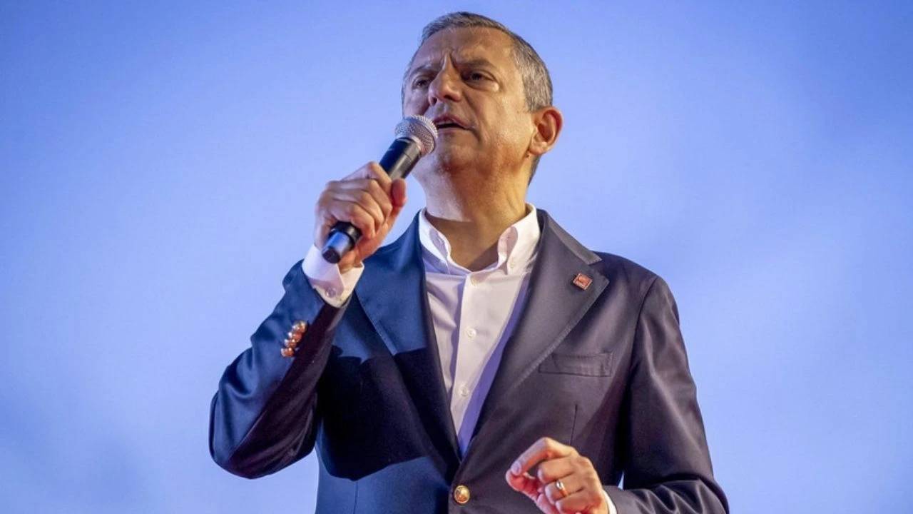  Özgür Özel'den operasyonlara sert tepki