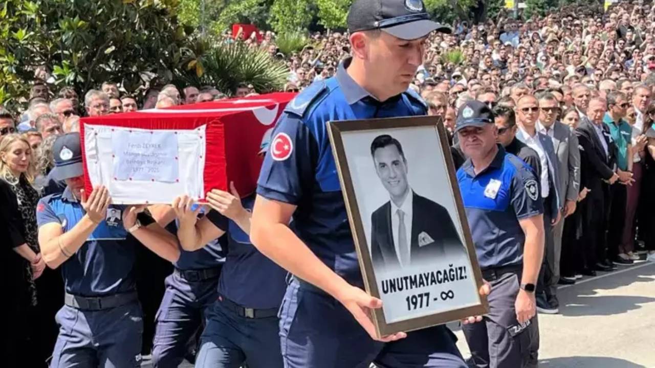 Ferdi Zeyrek son yolculuğuna uğurlandı