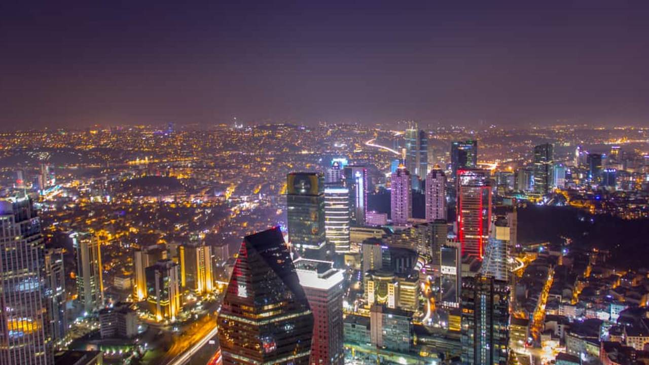 İstanbulluları uykudan uyandıran deprem bildirimi