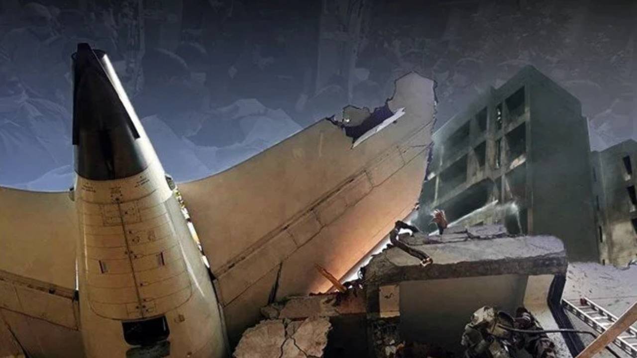 Hindistan'da yolcu uçağı faciası: Ölü sayısı 300'e yaklaştı