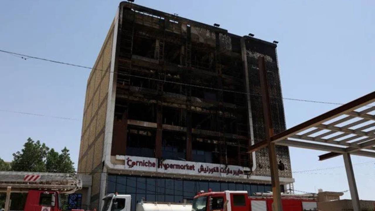 Irak'ta AVM faciası: Yangın çıktı, en az 69 kişi öldü