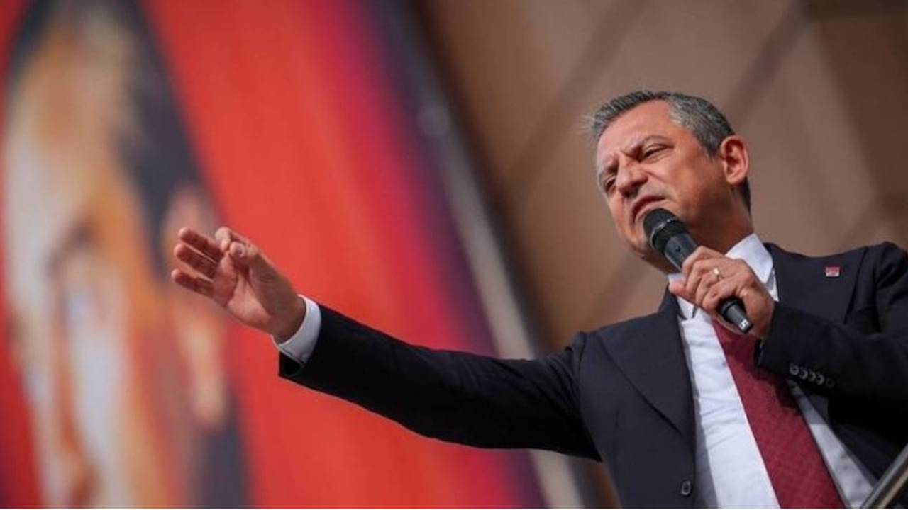Özgür Özel'den kritik açıklamalar: Bu ülke 100 yıl önce kararını verdi