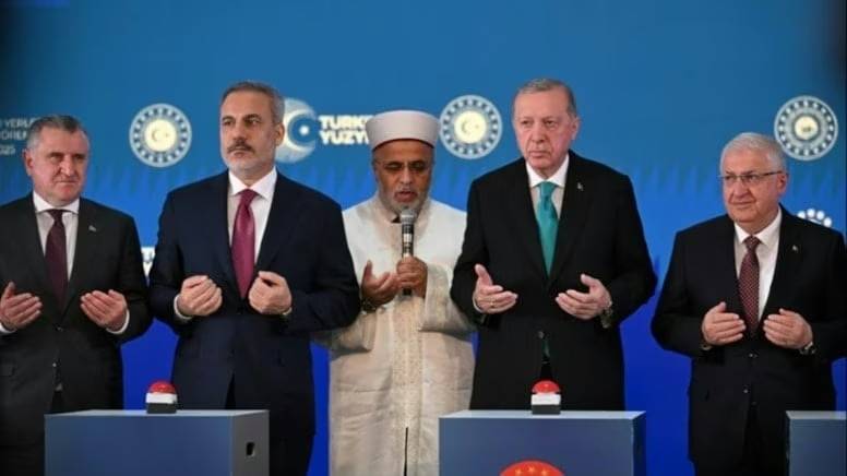 Ali Erbaş son gün duaya yardımcısını gönderdi