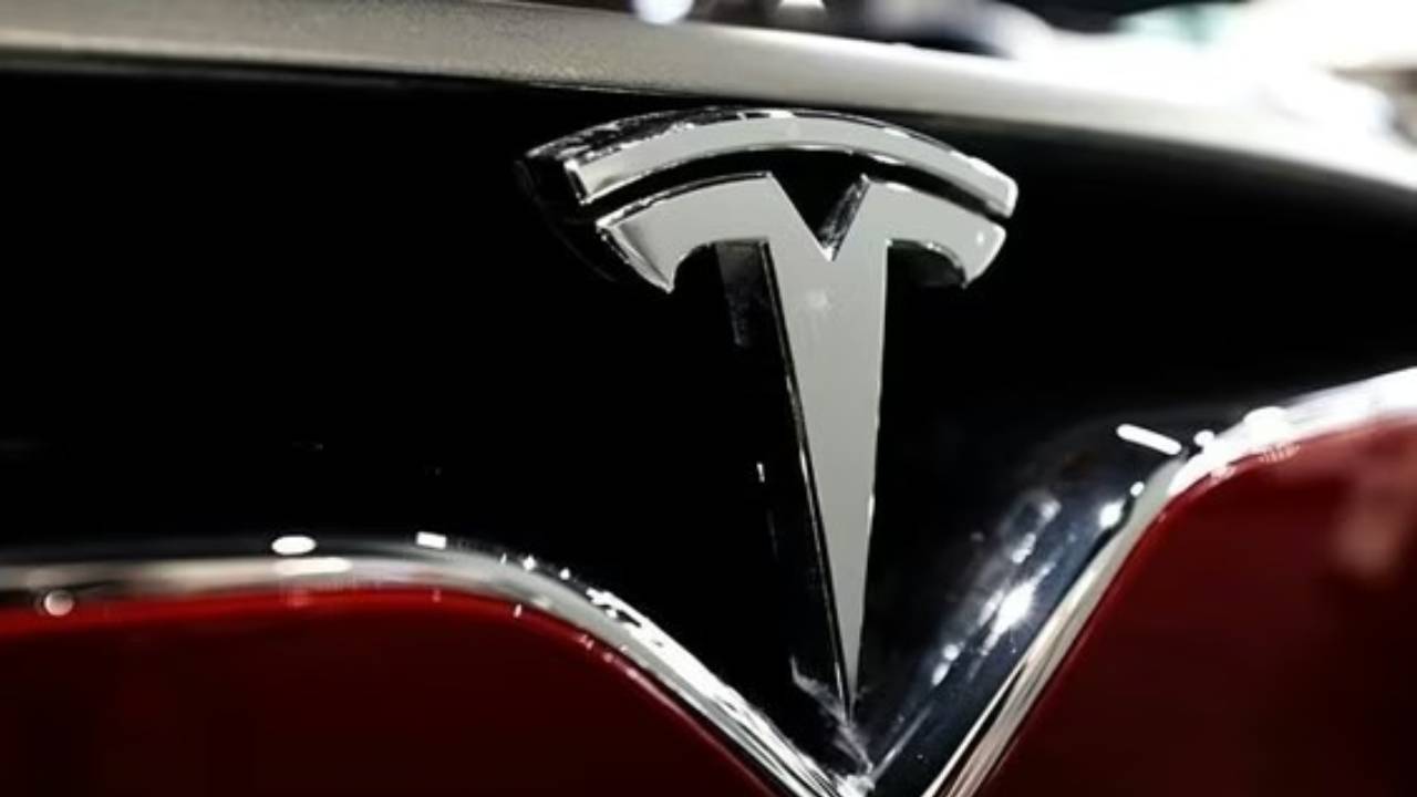 Tesla fabrikasındaki robot, mühendisi bayılttı: 51 milyon dolarlık dava