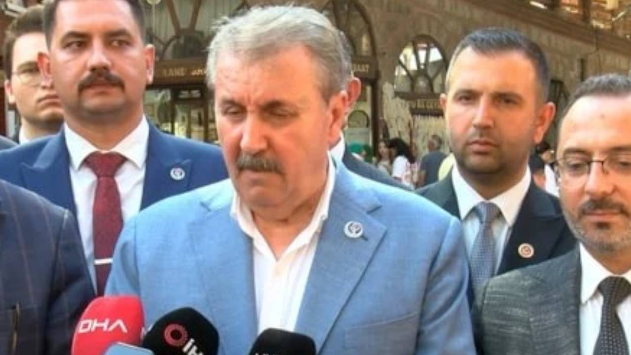 İktidarın küçük ortağı açıkladı: 'DEM Parti de kendini feshedecek'