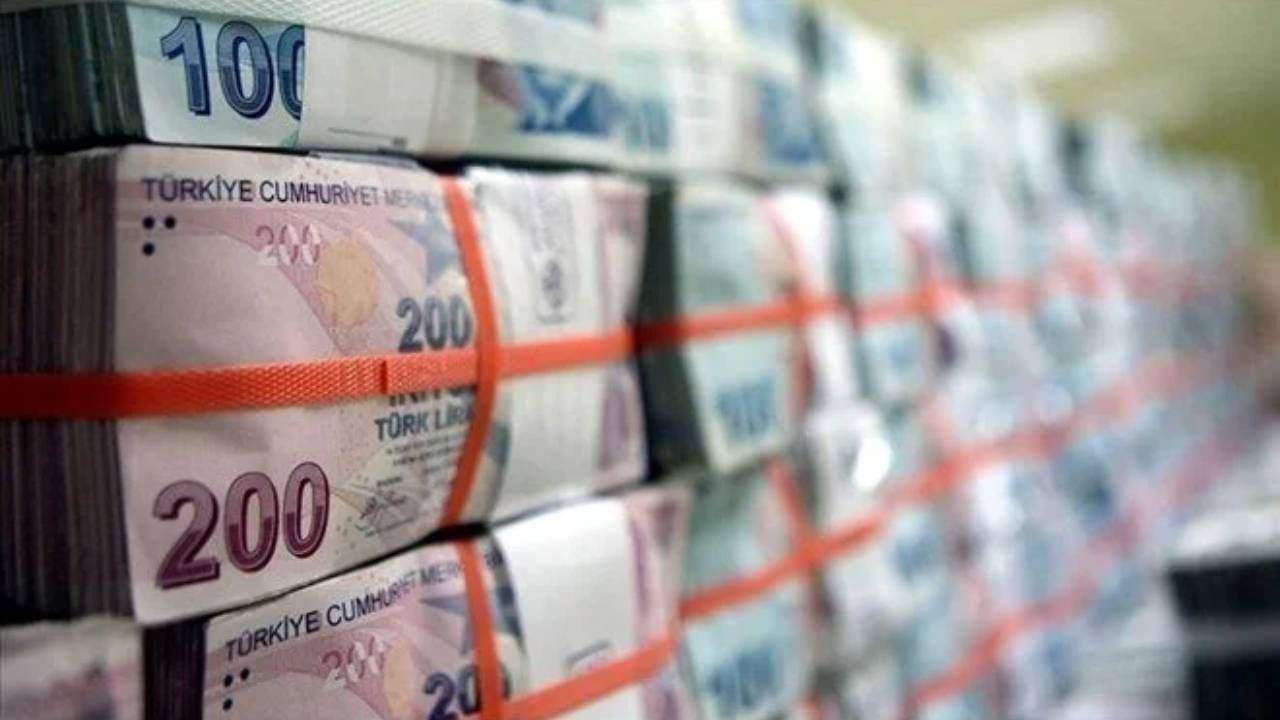 En düşük emekli maaşı 16 bin 881 TL olacak