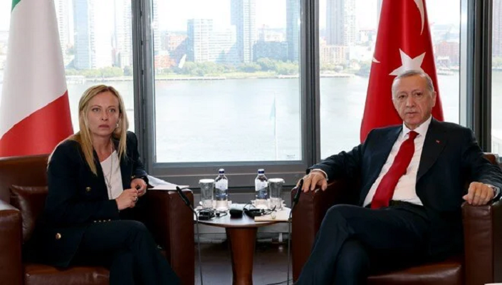 Cumhurbaşkanı Erdoğan'dan Türkevi'nde diplomasi trafiği
